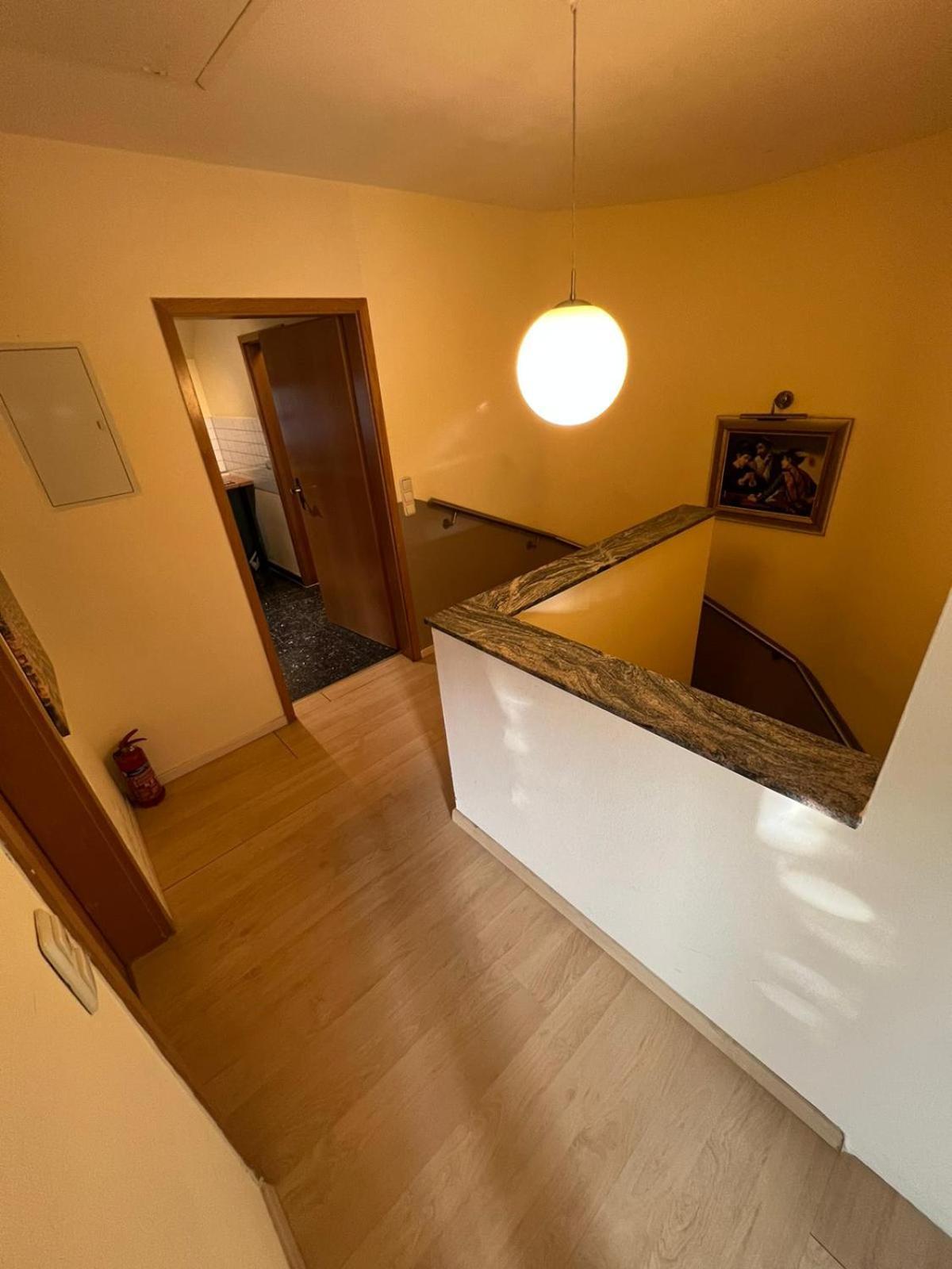 Gaestehaus Schmitt แอร์ลังเงิน ภายนอก รูปภาพ
